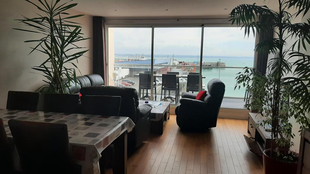 Rare A Granville! Avec Terrasse! Vue Mer! Apartamento