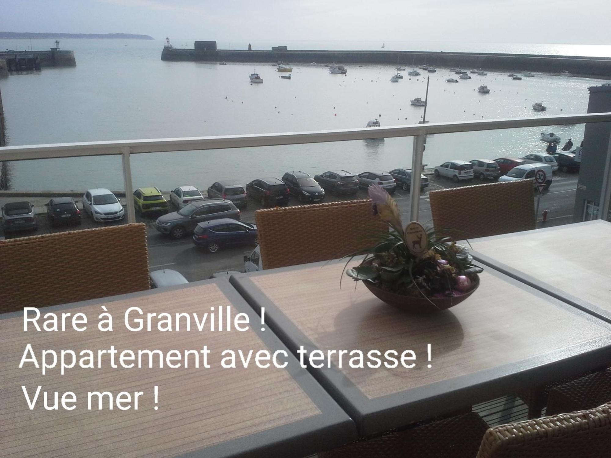 Rare A Granville! Avec Terrasse! Vue Mer! Apartamento